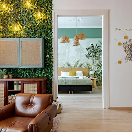 Jungle Aesthetics Downtown Aircon And Garage Parking Appartamento *